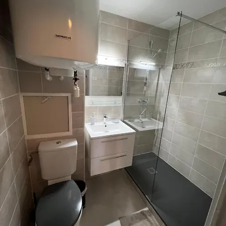 Appartement Pieds Dans L'Eau * La Londe-les-Maures